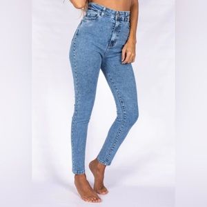 New NWT CHIPRE Denim Skinny Jeans - Super High Rise -  Stretch Size 26